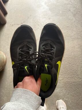 Nike Black Sneakers with Neon Green Insole weight lifting shoe